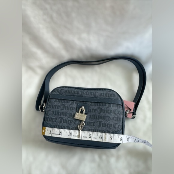 Juicy Couture Eastside Westside Camera Crossbody Bag - Picture 7 of 8